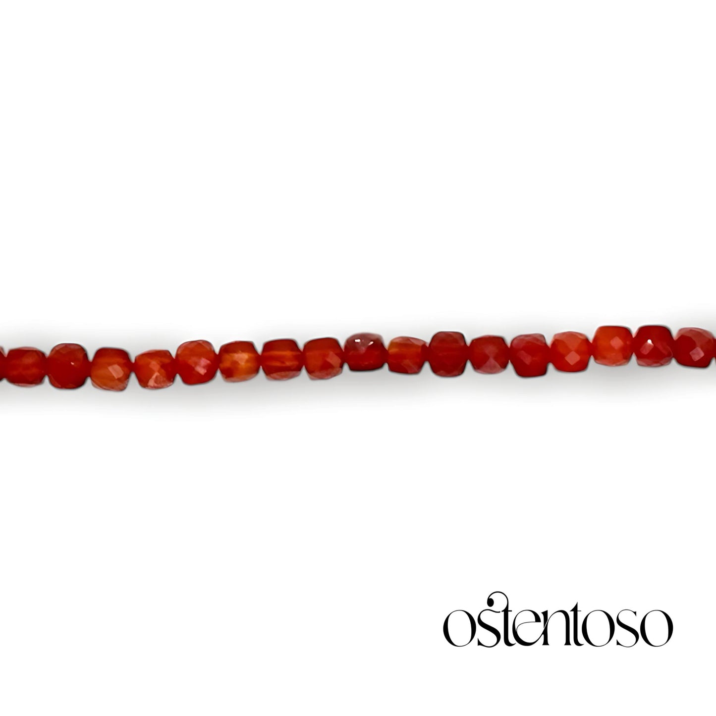 Bracelet en cornaline veinée cubique taille n°4 mm.