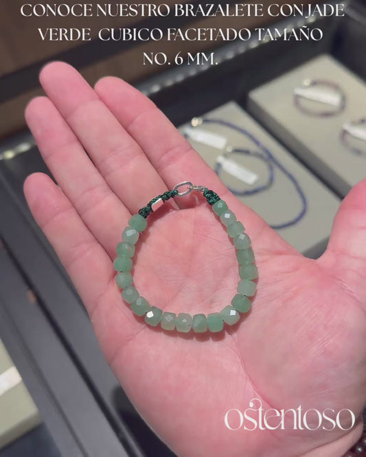 Bracelet en Jade vert cubique facetté taille n°6 mm.