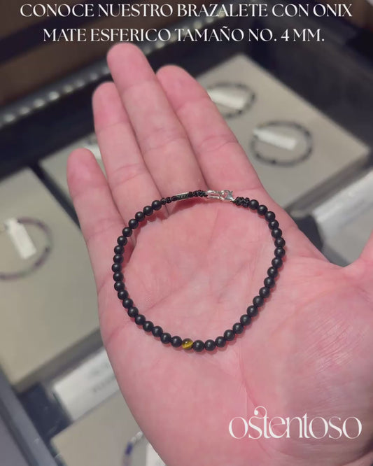 Matte black onyx spherical bracelet size No. 4 mm.