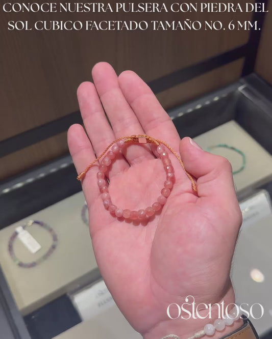 Sunstone (Heliolite) bracelet, cubic size No. 6 mm.